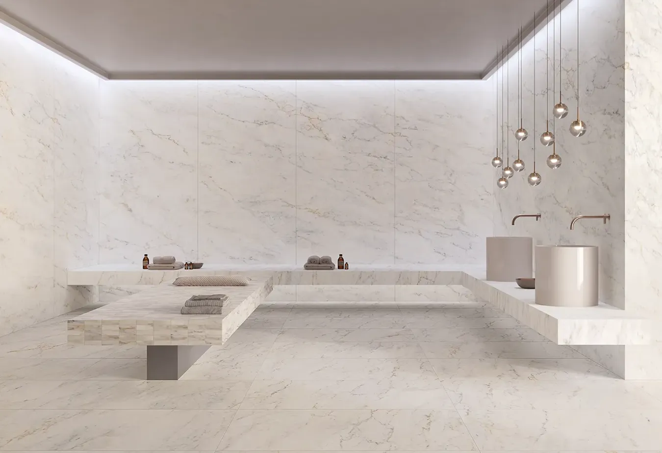 Decorative resin wall finish
